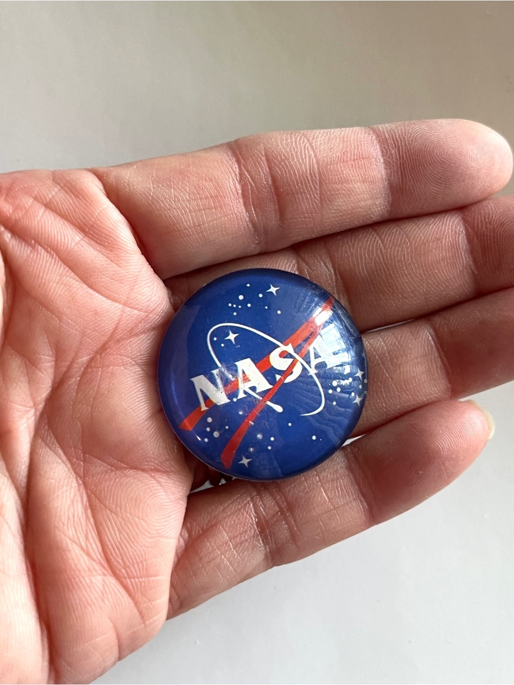 NASA Space Exploration Magnets Set - Picture 7 of 10
